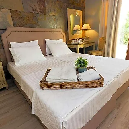 Galini Hotel 2*